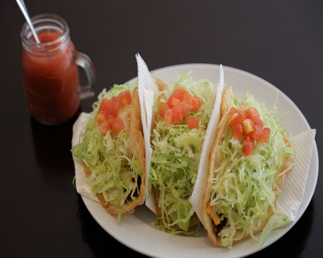 沖縄の人気店！「JAM’S TACOS 国際通り店」国際通りの真ん中でタコスをどうぞ